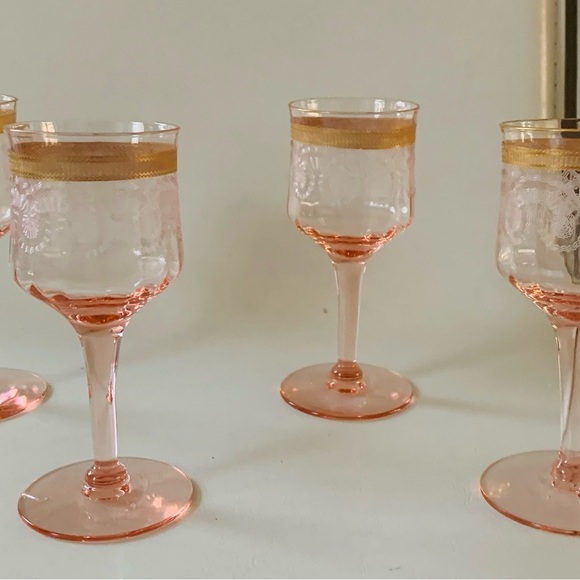 Pink drinking glasses of 4 - Picture 1 of 13